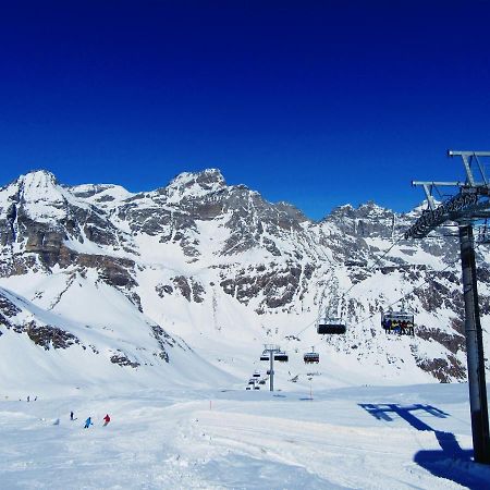 Casa Vacanza In Tipico Chalet Di Montagna Villa Varzo Kültér fotó