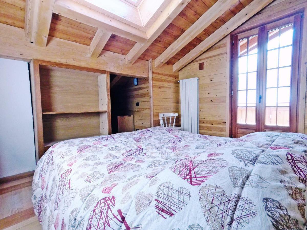 Casa Vacanza In Tipico Chalet Di Montagna Villa Varzo Kültér fotó