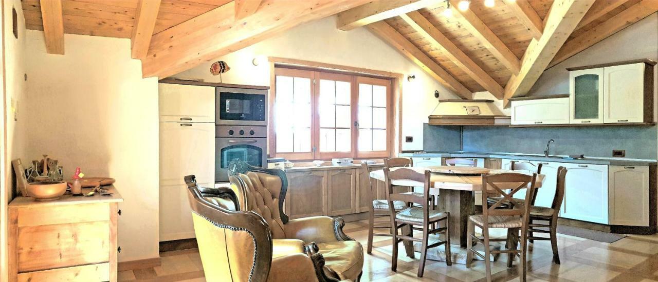 Casa Vacanza In Tipico Chalet Di Montagna Villa Varzo Kültér fotó