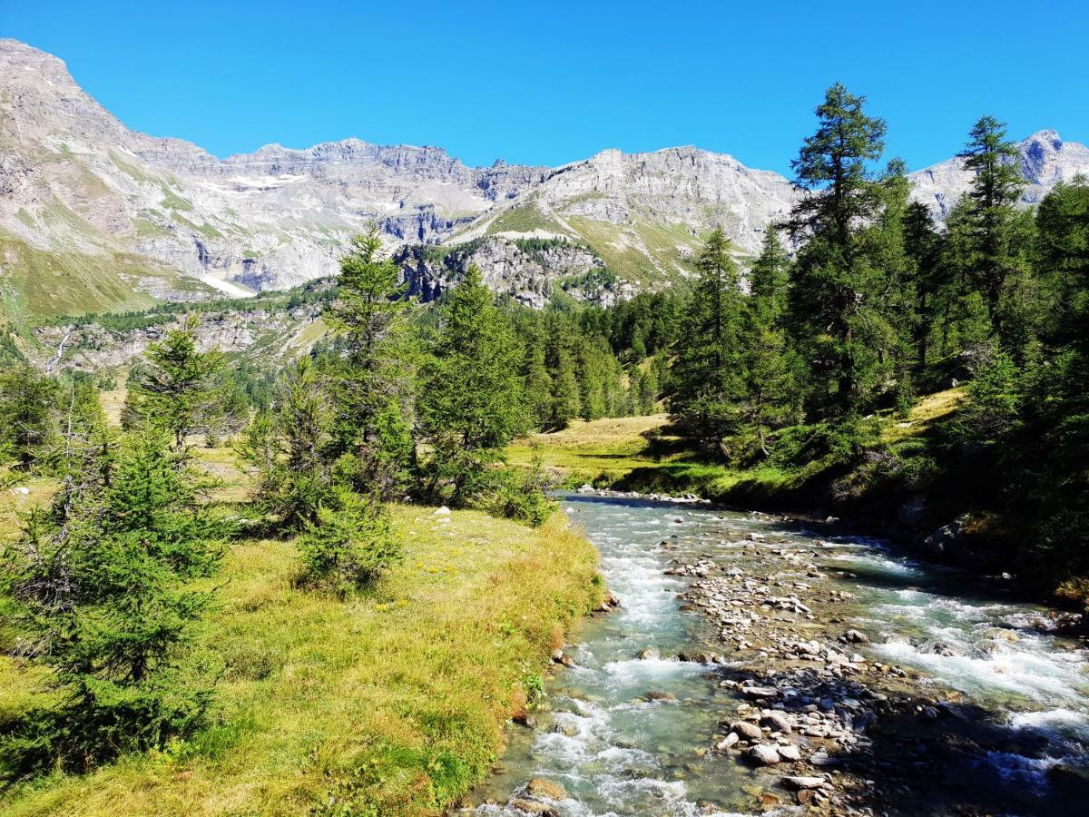 Casa Vacanza In Tipico Chalet Di Montagna Villa Varzo Kültér fotó